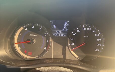 Hyundai Solaris II рестайлинг, 2011 год, 730 000 рублей, 9 фотография