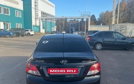 Hyundai Solaris II рестайлинг, 2011 год, 730 000 рублей, 3 фотография