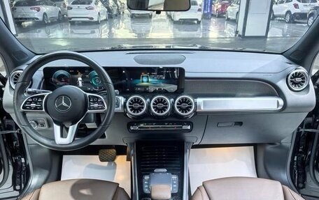 Mercedes-Benz GLB, 2021 год, 2 250 000 рублей, 5 фотография