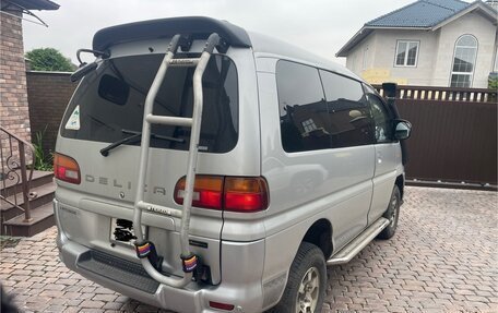 Mitsubishi Delica IV, 2001 год, 2 700 000 рублей, 6 фотография