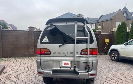 Mitsubishi Delica IV, 2001 год, 2 700 000 рублей, 5 фотография