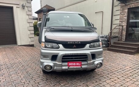 Mitsubishi Delica IV, 2001 год, 2 700 000 рублей, 2 фотография