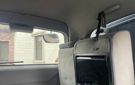 Mitsubishi Delica IV, 2001 год, 2 700 000 рублей, 11 фотография