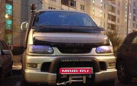 Mitsubishi Delica IV, 2001 год, 2 700 000 рублей, 19 фотография