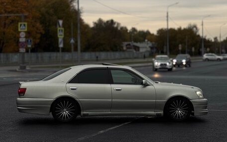 Toyota Crown, 2002 год, 1 650 000 рублей, 8 фотография