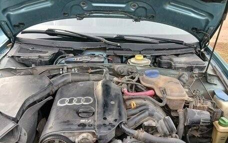 Audi A4, 2000 год, 275 000 рублей, 16 фотография