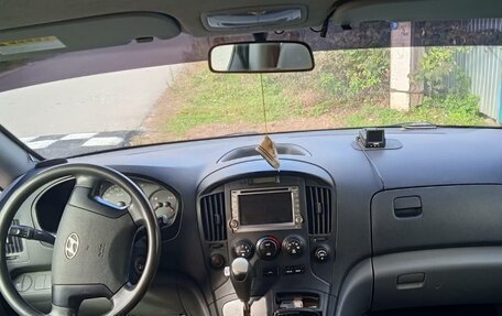 Hyundai Grand Starex Grand Starex I рестайлинг 2, 2011 год, 1 520 000 рублей, 10 фотография