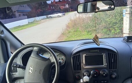 Hyundai Grand Starex Grand Starex I рестайлинг 2, 2011 год, 1 520 000 рублей, 11 фотография