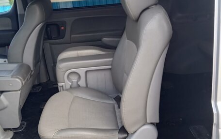 Hyundai Grand Starex Grand Starex I рестайлинг 2, 2011 год, 1 520 000 рублей, 13 фотография