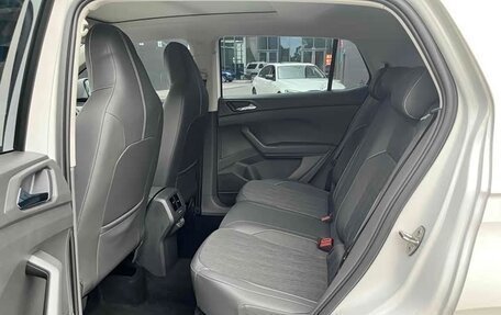 Volkswagen T-Cross I, 2021 год, 1 700 000 рублей, 17 фотография