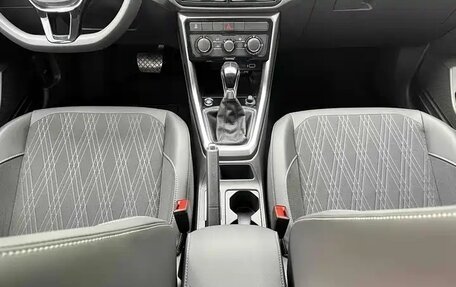 Volkswagen T-Cross I, 2021 год, 1 700 000 рублей, 15 фотография