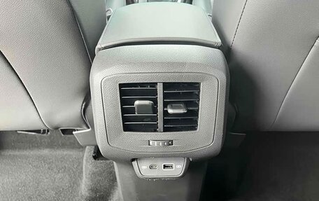 Volkswagen T-Cross I, 2021 год, 1 700 000 рублей, 19 фотография