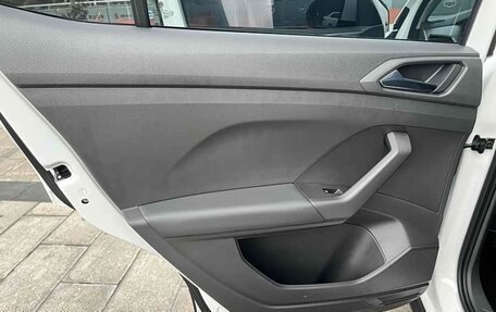 Volkswagen T-Cross I, 2021 год, 1 700 000 рублей, 18 фотография