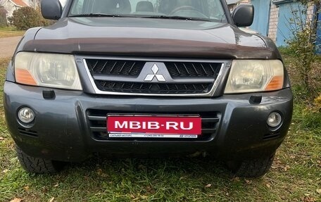 Mitsubishi Pajero III рестайлинг, 2005 год, 850 000 рублей, 1 фотография