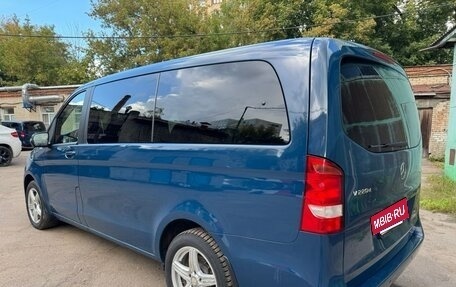 Mercedes-Benz V-Класс, 2016 год, 2 800 000 рублей, 14 фотография