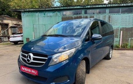 Mercedes-Benz V-Класс, 2016 год, 2 800 000 рублей, 22 фотография
