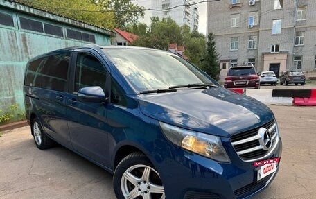 Mercedes-Benz V-Класс, 2016 год, 2 800 000 рублей, 23 фотография