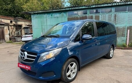 Mercedes-Benz V-Класс, 2016 год, 2 800 000 рублей, 21 фотография