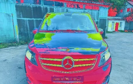 Mercedes-Benz V-Класс, 2016 год, 2 800 000 рублей, 20 фотография