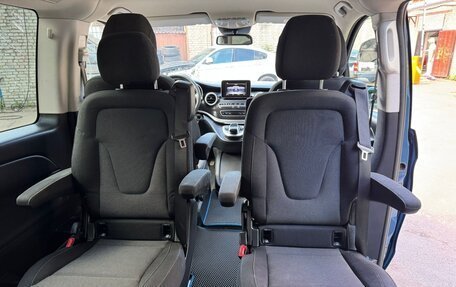 Mercedes-Benz V-Класс, 2016 год, 2 800 000 рублей, 32 фотография