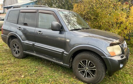 Mitsubishi Pajero III рестайлинг, 2005 год, 850 000 рублей, 7 фотография