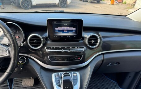 Mercedes-Benz V-Класс, 2016 год, 2 800 000 рублей, 39 фотография