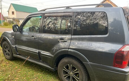 Mitsubishi Pajero III рестайлинг, 2005 год, 850 000 рублей, 5 фотография