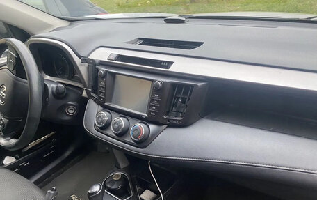 Toyota RAV4, 2016 год, 1 780 000 рублей, 3 фотография