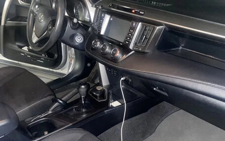 Toyota RAV4, 2016 год, 1 780 000 рублей, 7 фотография