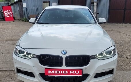 BMW 3 серия, 2013 год, 1 800 000 рублей, 3 фотография
