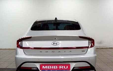 Hyundai Sonata VIII, 2021 год, 1 990 000 рублей, 7 фотография