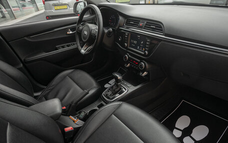 KIA Rio IV, 2018 год, 1 298 000 рублей, 19 фотография