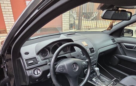 Mercedes-Benz C-Класс, 2010 год, 1 350 000 рублей, 6 фотография