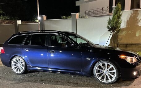 BMW 5 серия, 2008 год, 2 900 000 рублей, 3 фотография