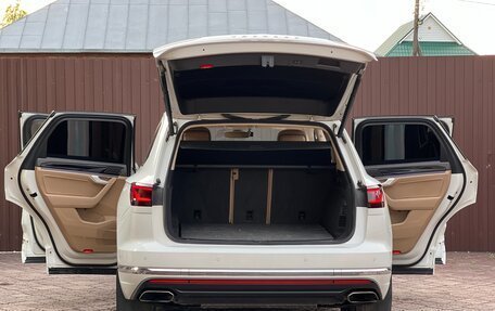 Volkswagen Touareg III, 2020 год, 5 400 000 рублей, 2 фотография