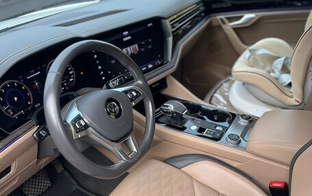 Volkswagen Touareg III, 2020 год, 5 400 000 рублей, 5 фотография