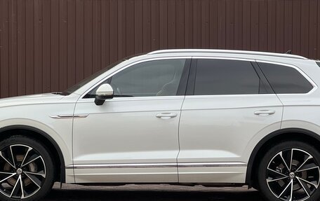 Volkswagen Touareg III, 2020 год, 5 400 000 рублей, 6 фотография