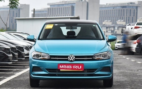 Volkswagen Polo, 2023 год, 2 300 000 рублей, 2 фотография