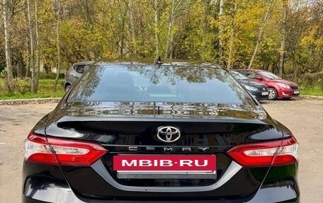 Toyota Camry, 2019 год, 1 700 000 рублей, 7 фотография