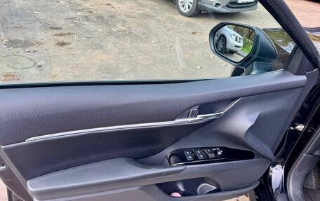 Toyota Camry, 2019 год, 1 700 000 рублей, 13 фотография