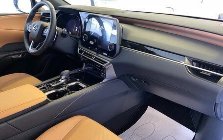 Lexus RX IV рестайлинг, 2025 год, 7 890 000 рублей, 23 фотография