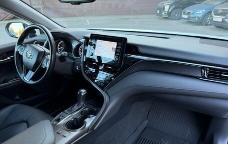 Toyota Camry, 2022 год, 3 300 000 рублей, 9 фотография