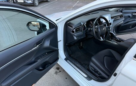 Toyota Camry, 2022 год, 3 300 000 рублей, 14 фотография
