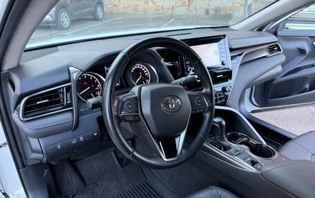Toyota Camry, 2022 год, 3 300 000 рублей, 16 фотография