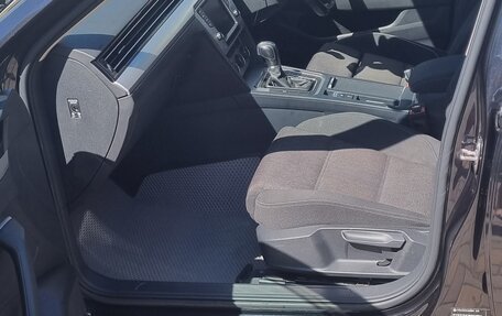 Volkswagen Passat B8 рестайлинг, 2015 год, 1 330 000 рублей, 19 фотография