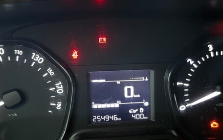 Citroen Jumpy III, 2018 год, 1 300 000 рублей, 9 фотография