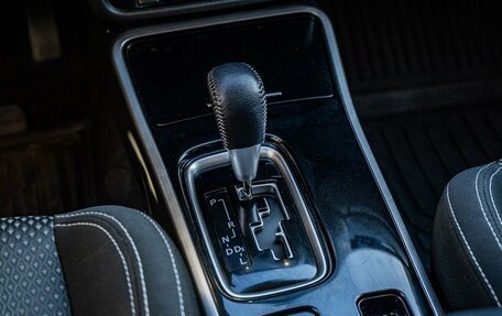 Mitsubishi Outlander III рестайлинг 3, 2021 год, 2 600 000 рублей, 19 фотография