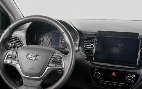 Hyundai Solaris II рестайлинг, 2021 год, 1 879 000 рублей, 13 фотография