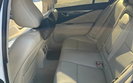 Infiniti Q50 I рестайлинг, 2015 год, 1 800 000 рублей, 11 фотография