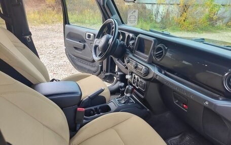 Jeep Wrangler, 2019 год, 4 000 000 рублей, 5 фотография